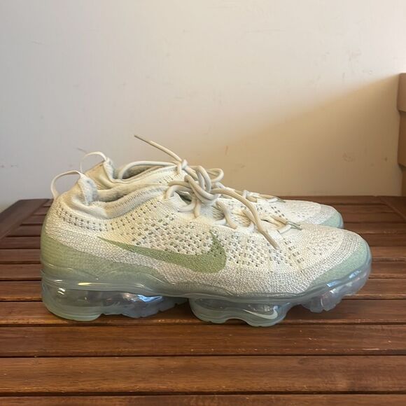 Nike Air Vapormax 2023 Flyknit Honeydew Men Size 8 Women Size 9.5(DV1678-300) - Picture 6 of 11